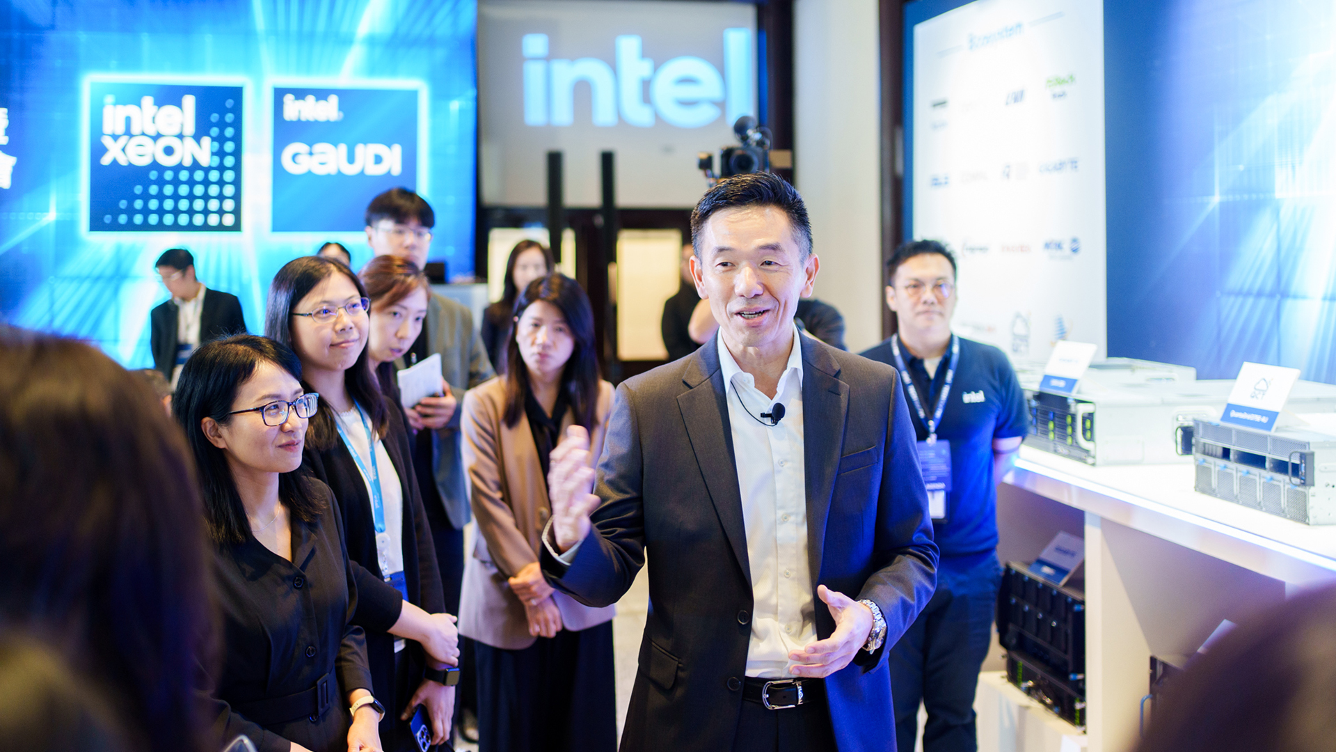 newsroom-tw-xeon6-zhuang-binghan-9